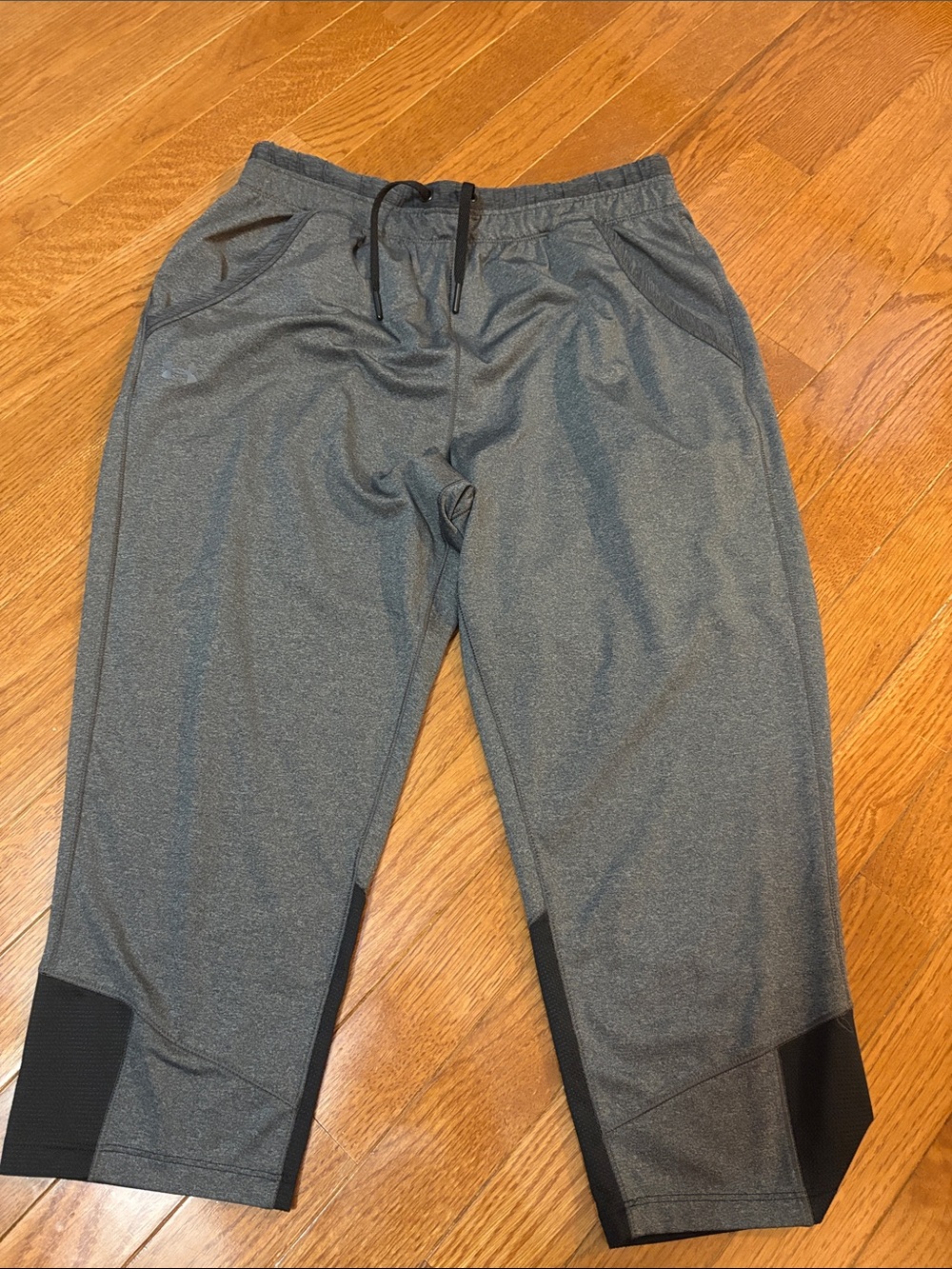 Under Armour womens Heather Gray Performance Joggers small